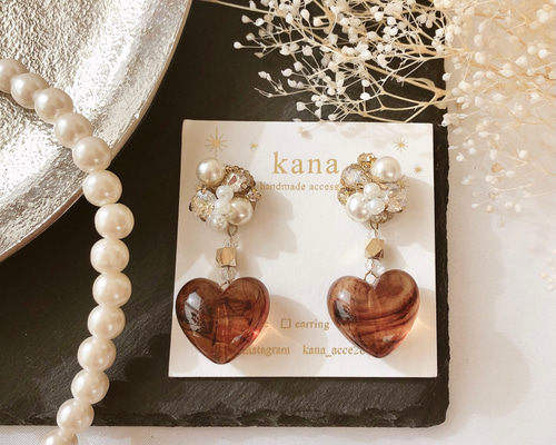 627】ビジューとハートのピアス／イヤリング