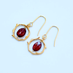 Valhalla garnet pierced earrings P0107 第3張的照片