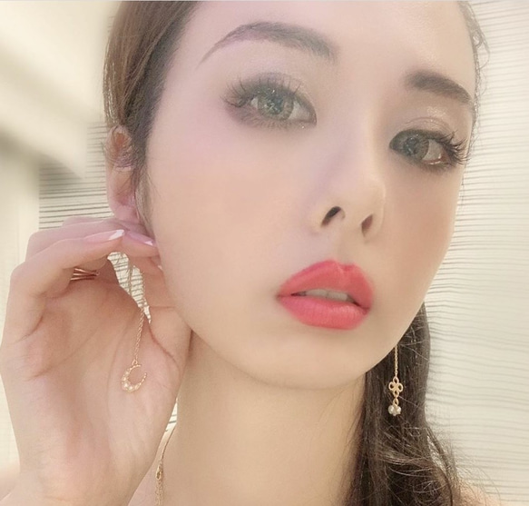 月亮和珍珠不對稱耳環 Moon&Pearl Asymmetry earrings P0071 第2張的照片