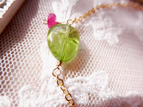 橄欖石＆紅寶石甜心手鍊 Peridot&Ruby Sweety bracelet B0044 第2張的照片