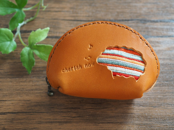 本革と絽刺しのコインケース（ひつじ） 1枚目の画像