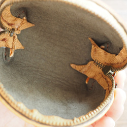 本革と絽刺しのコインケース（ひつじ） 3枚目の画像