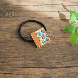 本革と絽刺しのヘアゴム（檜垣・萌ゆ） 2枚目の画像