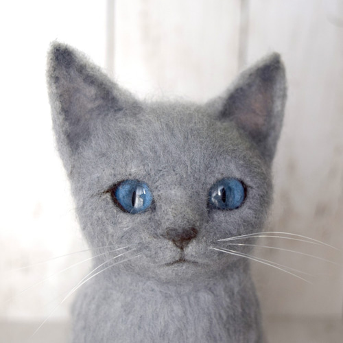羊毛フェルト　手作り　猫　ブルーアイ 羊毛フェルト 手作り 猫 ブルーアイ