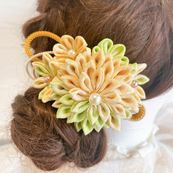 bouquet髪飾りセット　つまみ細工 1枚目の画像