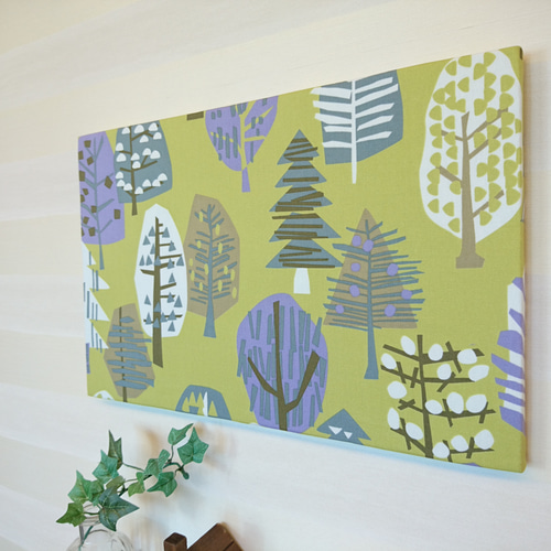 北欧 * ファブリックパネル 北欧の森とおうち 北欧の森（グリーン）のファブリックパネル 横長 その他インテリア雑貨