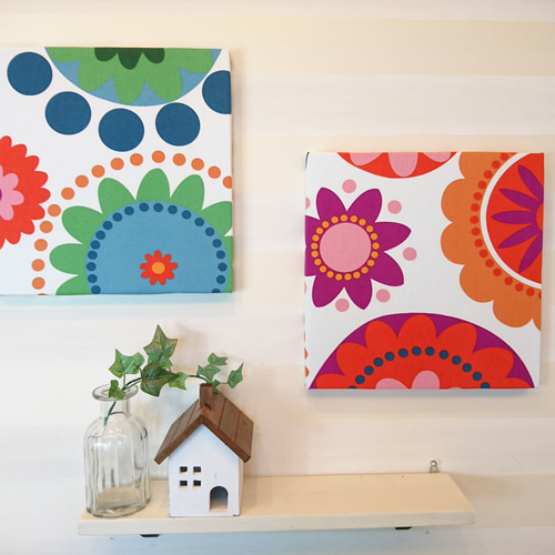 カラフルフラワーのファブリックパネル 2枚セット 30cm その他