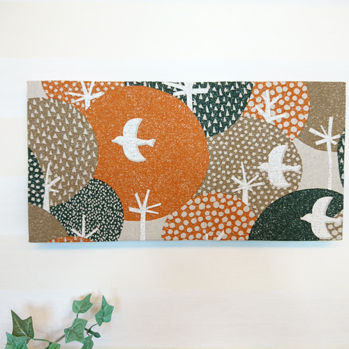 森と鳥たちのファブリックパネル 横長 その他インテリア雑貨 K&K