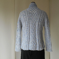パープル系の模様編みセーター 3枚目の画像