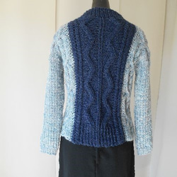 紺とブルーの模様編みセーター 3枚目の画像