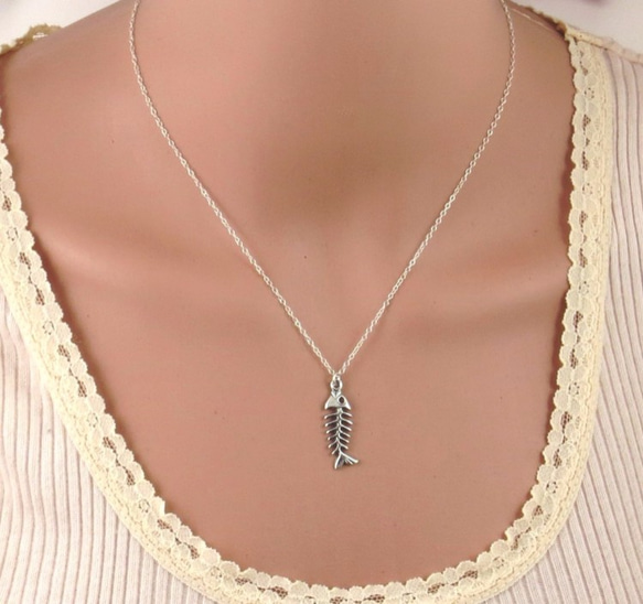 Fish bone necklace | フィッシュボーン・ネックレス｜魚ネックレス｜シルバー 1枚目の画像