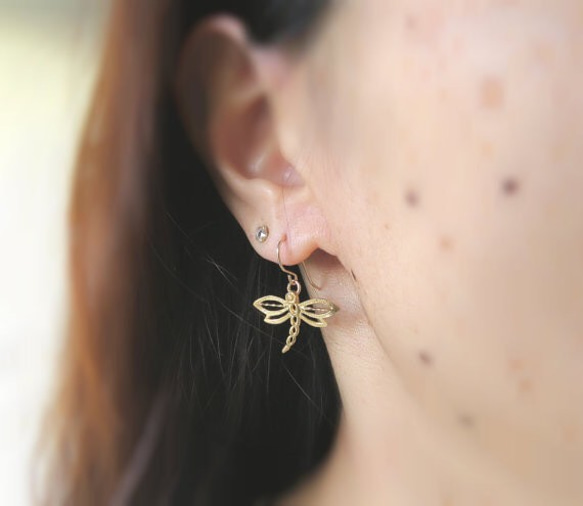 dragonfly earrings トンボさんのピアス 2枚目の画像