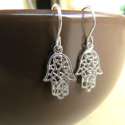 シルバー ハムサピアス|　モロッコ風ハムサピアス｜ silver hamsa earrings 1枚目の画像