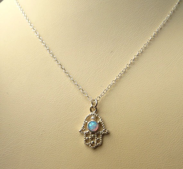 モロッコ風ハムサネックレス| silver hamsa with opal necklace 4枚目の画像