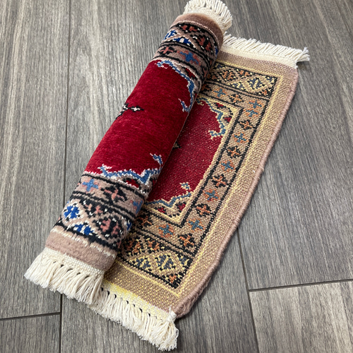 約30cm角 パキスタン手織り絨毯 ミニラグ ディスプレイにも カーペット