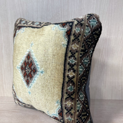 中綿付き　可愛いミニサイズの絨毯クッション❣️❣️ 4枚目の画像