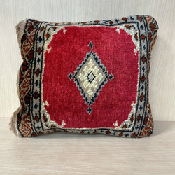 中綿付き　可愛いミニサイズの絨毯クッション❣️❣️ 2枚目の画像