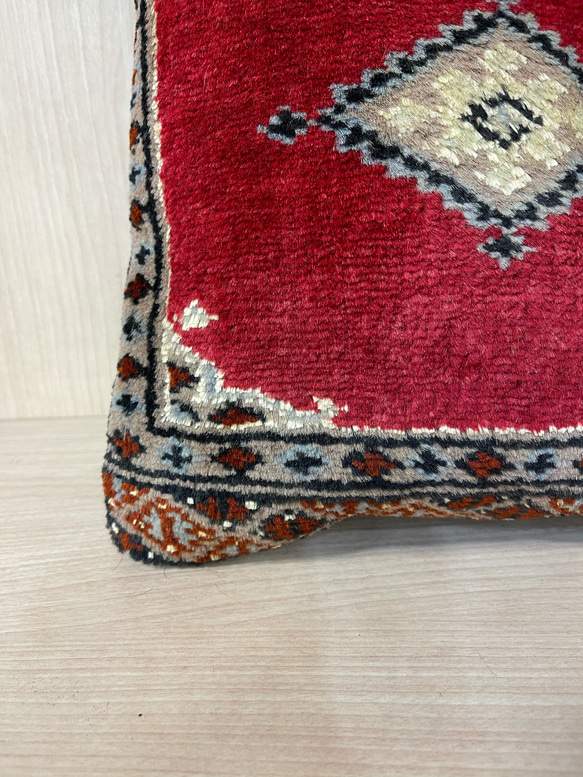 中綿付き　可愛いミニサイズの絨毯クッション❣️❣️ 5枚目の画像