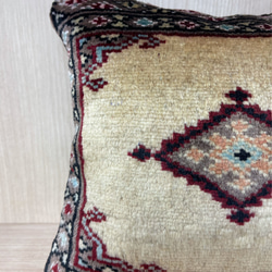 中綿付き　可愛いミニサイズの絨毯クッション❣️❣️ 7枚目の画像