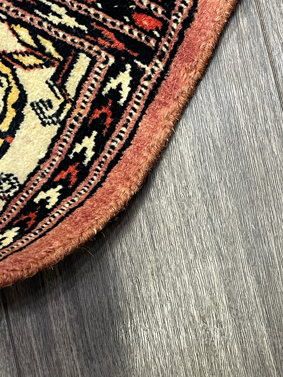 約30cm角パキスタン手織り絨毯　ミニラグ　ディスプレイにも 6枚目の画像