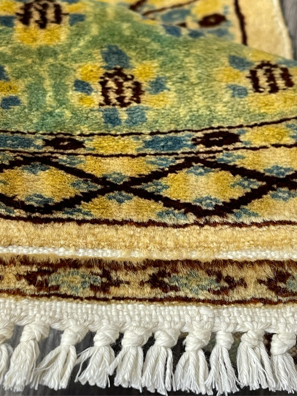 手織り絨毯　ヴィンテージラグ　オールド絨毯　パキスタン絨毯　あがりかまちにも　31cmx45cm 7枚目の画像