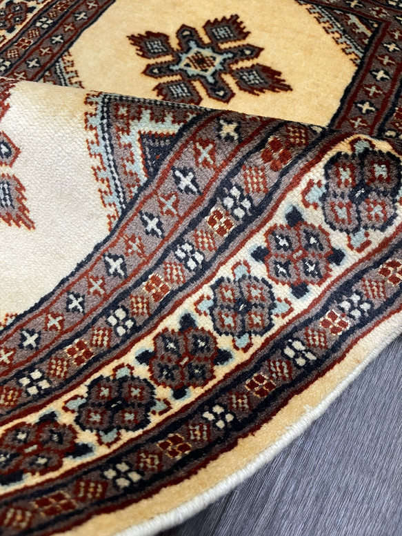 約60x90cm パキスタン手織り絨毯　玄関マット　模様替え 6枚目の画像