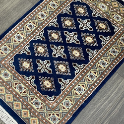 約60x90cm パキスタン手織り絨毯　玄関マット　模様替え 1枚目の画像
