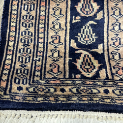 手織り絨毯　ヴィンテージラグ　オールド絨毯　パキスタン絨毯　あがりかまちにも　46cmx88cm ラグ　ミニカーペット 7枚目の画像