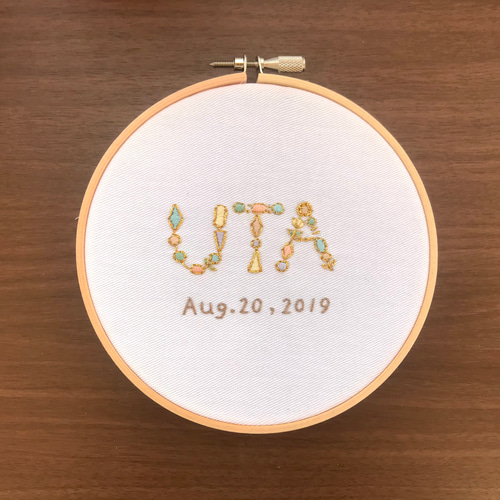 まお様 専用♡ ウエイト枠 刺繍イニシャルポーチ♡