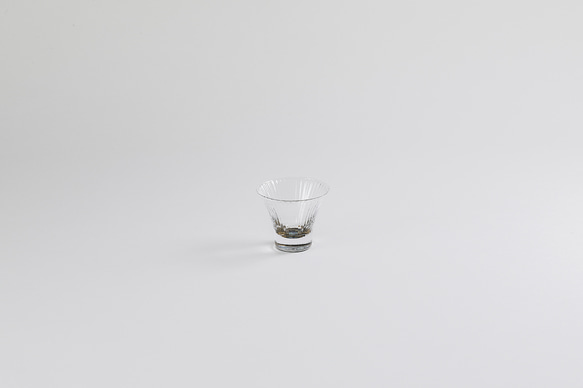 徳利・杯セット　金桜（貝入）黒 3枚目の画像