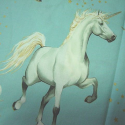 USA生地☆アレクサンダー・ヘンリー"stars of the unicorn" water blue 5枚目の画像