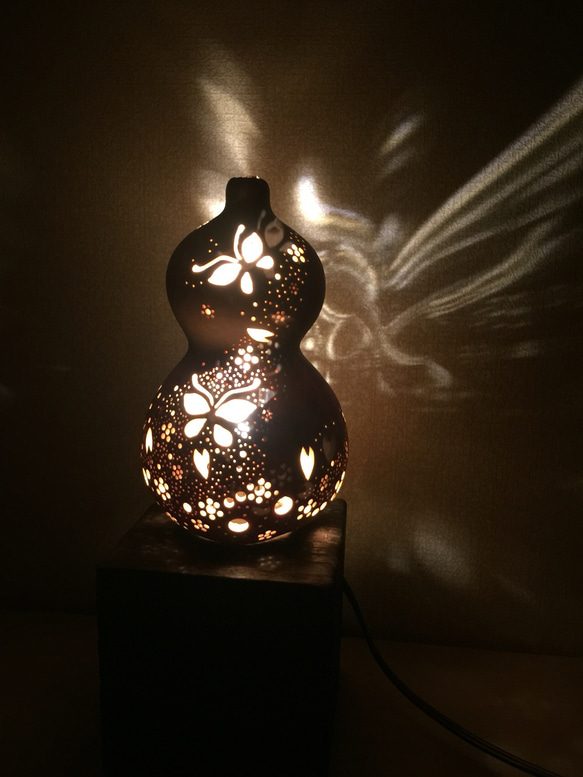 送料無]ひょうたんランプ〜夢舞蝶〜 スタンドライト・テーブルランプ