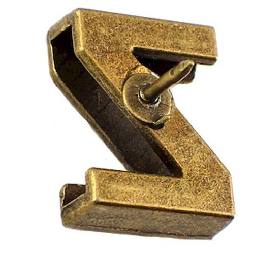 ピンバッジ アルファベット「Z」 Z アンティーク真鍮色 ピンズ