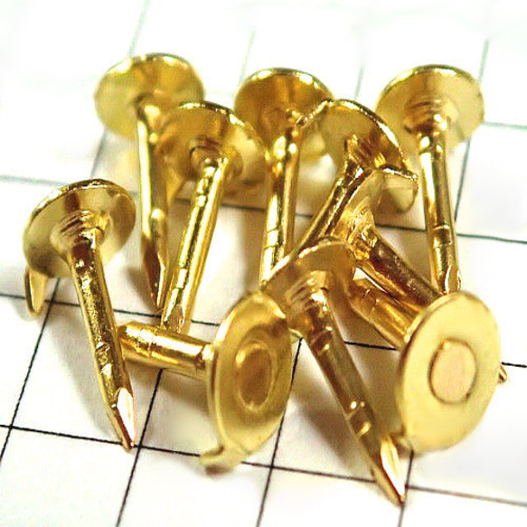 ピンバッジ針と留め金 バタフライ型 金色 10セット ピンズ パーツ 部品 ゴールド 長さ約8ミリ ピンバッチ キャッチ 2枚目の画像