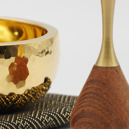 小さくても音色の良い18金のおりん1.8寸（5.5cm）鎚目【令和3