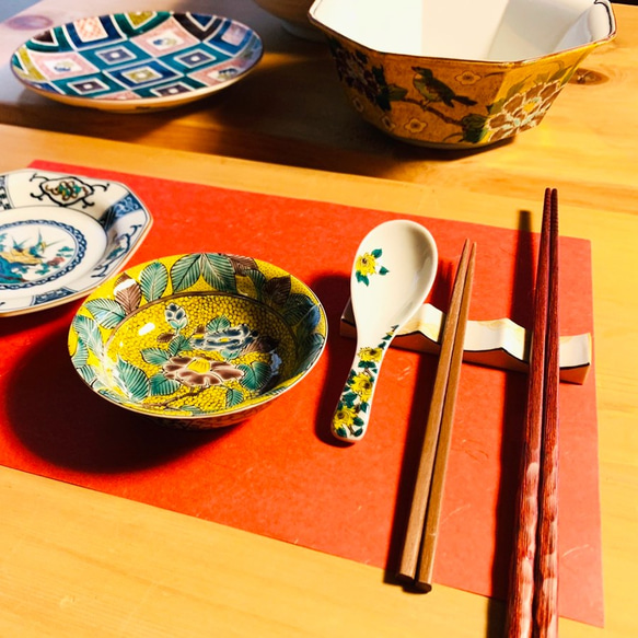 九谷焼 3連カトラリーレスト 箸置き 「丸小紋（まるこもん）」 4枚目の画像