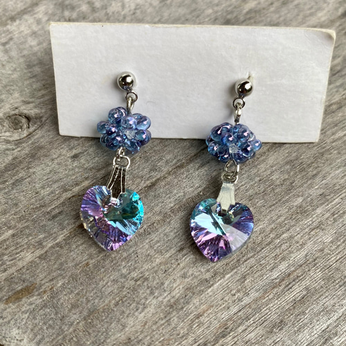 ハートのスワロフスキーピアス/イヤリング(ヴィトラルライト) ピアス
