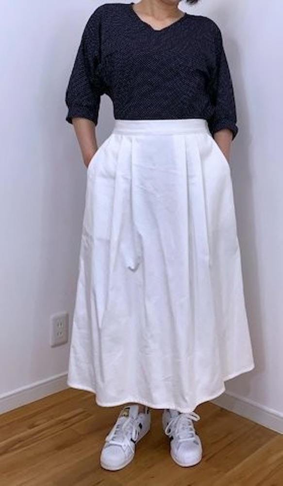 大人かわいい●カジュアル●カツラギロングスカート●丈81ｃｍ●綿100％・ダークグリーン・黒、白、ベージュ 2枚目の画像