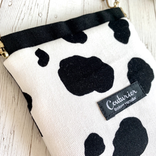 牛柄 スマホ ポーチ ミニバッグ 手持ち付き 縦型 バネポーチ アニマル