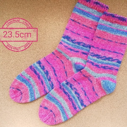 手編み靴下　お手入れ簡単　冷え性対策　Opal　23.5cm 1枚目の画像