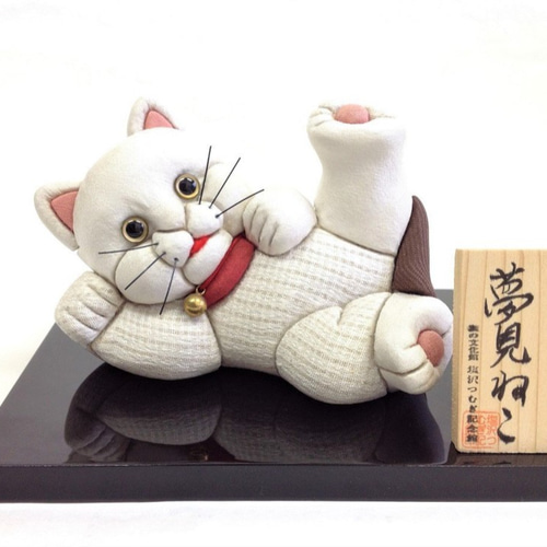 ポンパドー ビター 木目込み人形 お願い猫 - 通販 - mmstreinamentos