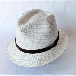 伝統織物のトップブランド塩沢織の中折帽子 微塵格子白地　Ｌサイズ 1枚目の画像