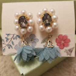 ふんわりお花のピアス 2枚目の画像
