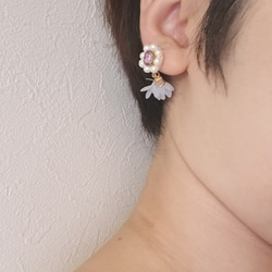 ふんわりお花のピアス 4枚目の画像