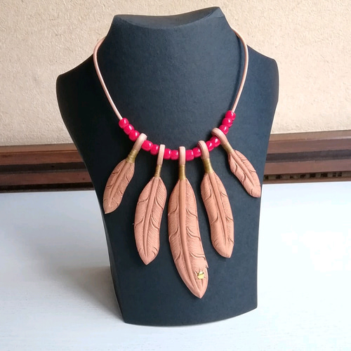 レザー・フェザー・ネックレス ファイブフェザー ネックレス  