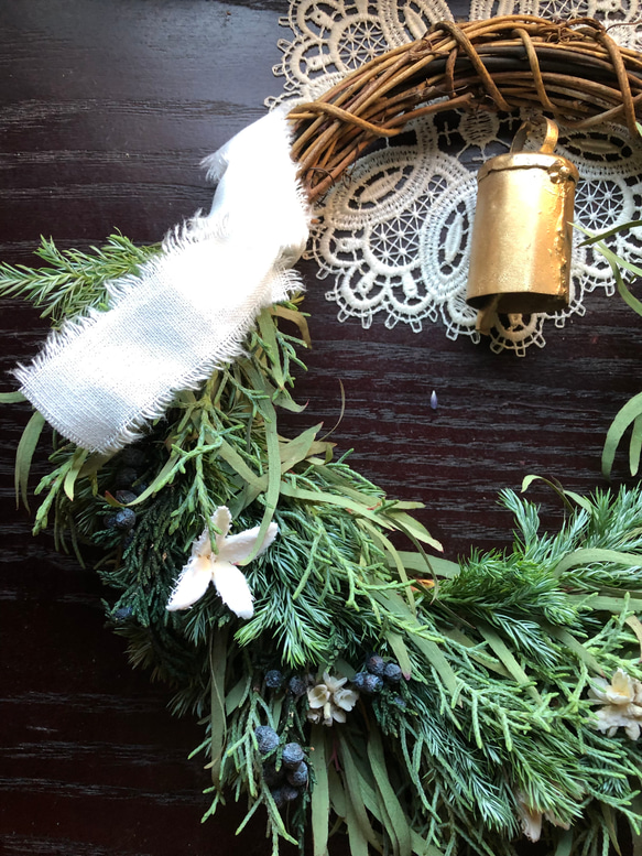 クリスマスハーフリース（ホワイト）アイアンベル付 5枚目の画像