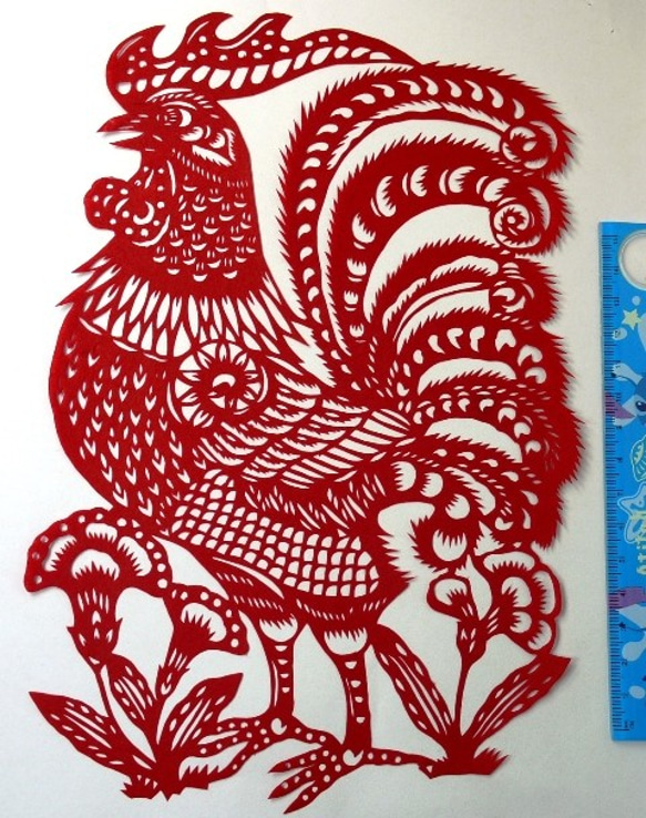 【新品、貴重】中国、切り絵、40年前程度の作品 切り絵・十二支（鶏） 切り絵 切り絵の世界 通販 11087242