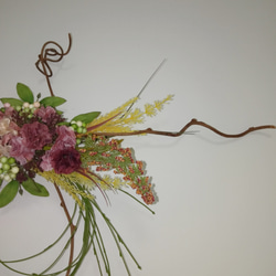 紫陽花とカーネーションのバインスワッグ 5枚目の画像