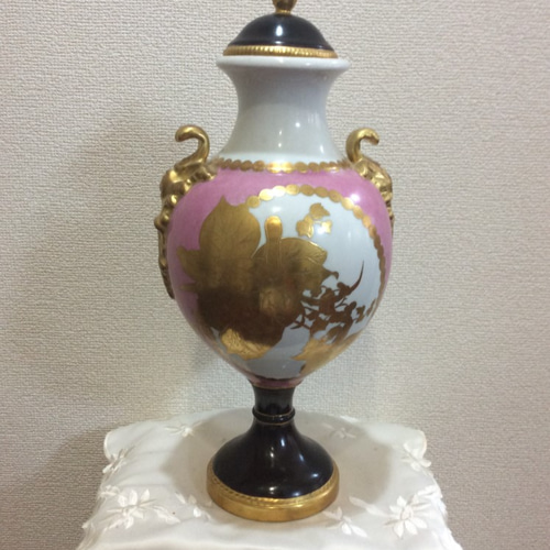 ポンパドール夫人の愛したピンクのマントルピース その他アート misa7