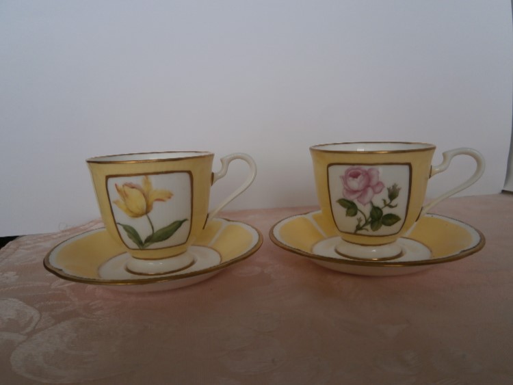 1つ花のコーヒーカップ＆ソーサー